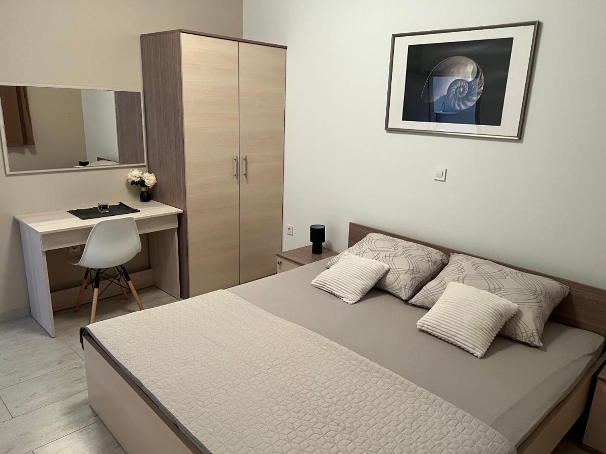 Apartmani Nina I Niko Ugljan Rom bilde